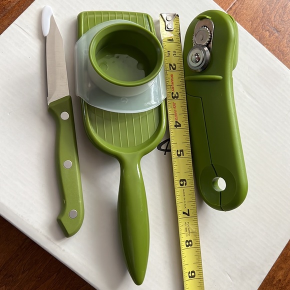 3 piece set kitchen tools: mandolin slicer, can opener and paring knife New - Picture 10 of 16